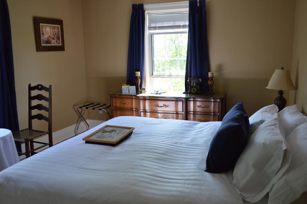 Bed And Breakfast La Maison Collins Eco Gite