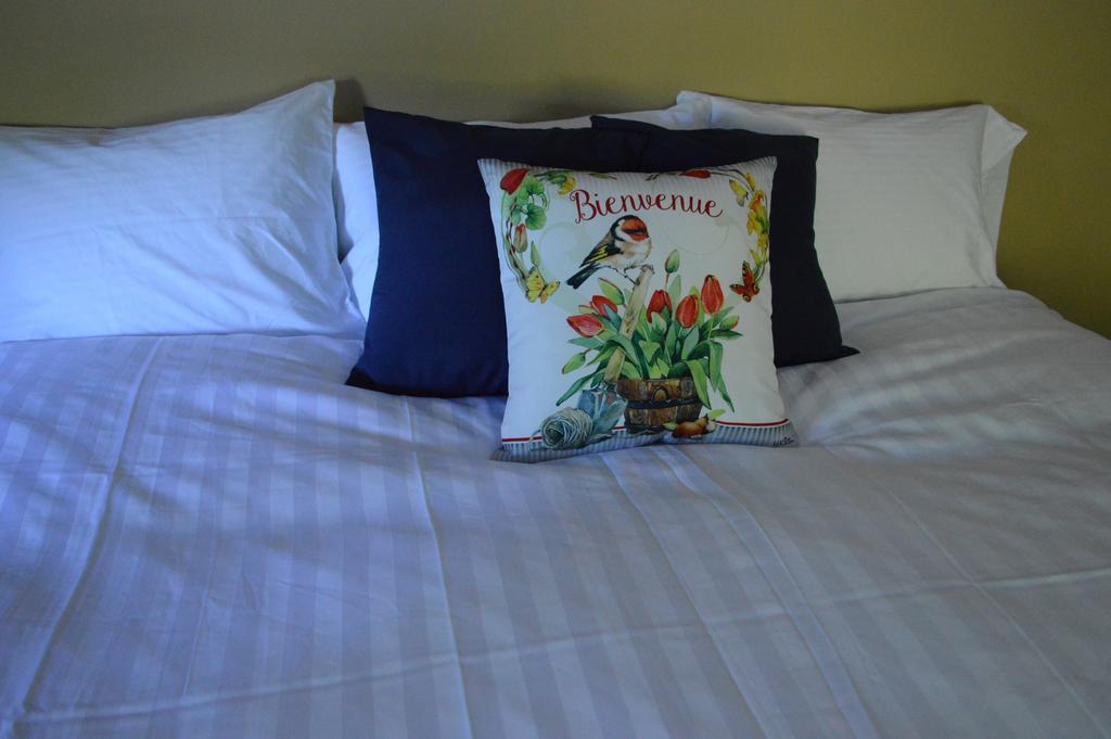 Bed And Breakfast La Maison Collins Eco Gite