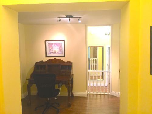 Grey Rose Suites
