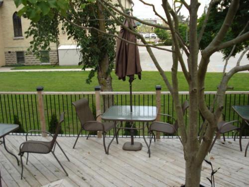 Grey Rose Suites