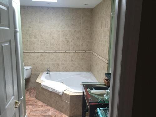 Grey Rose Suites