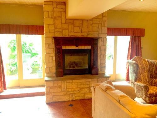 Grey Rose Suites