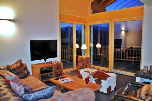 Chalet Ski Paradise