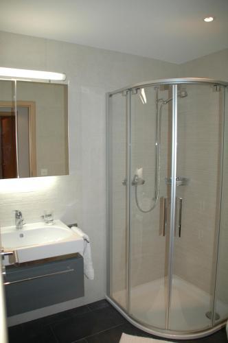Chalet Ski Paradise