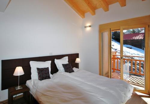 Chalet Ski Paradise