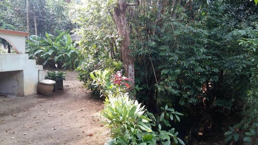 Sab Ananta Resort