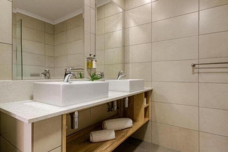The Ridge Guesthouse