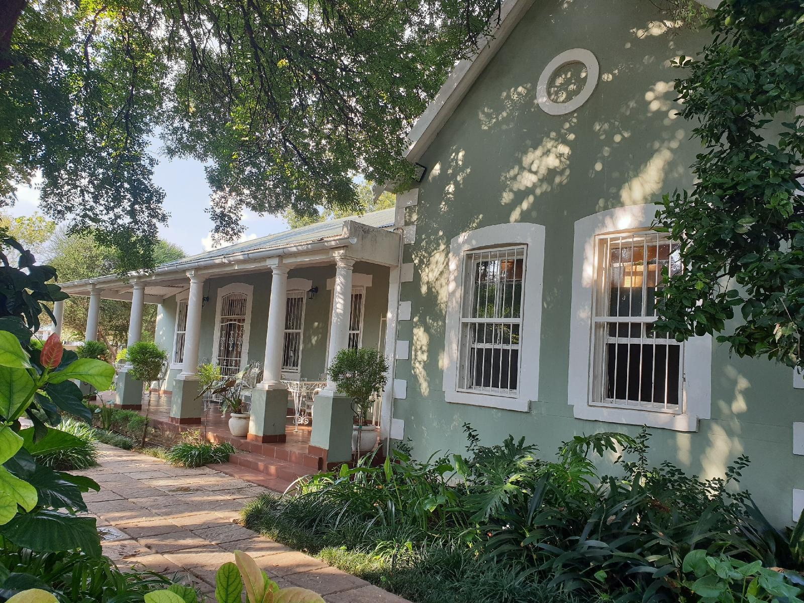 Bauhenia Guesthouse