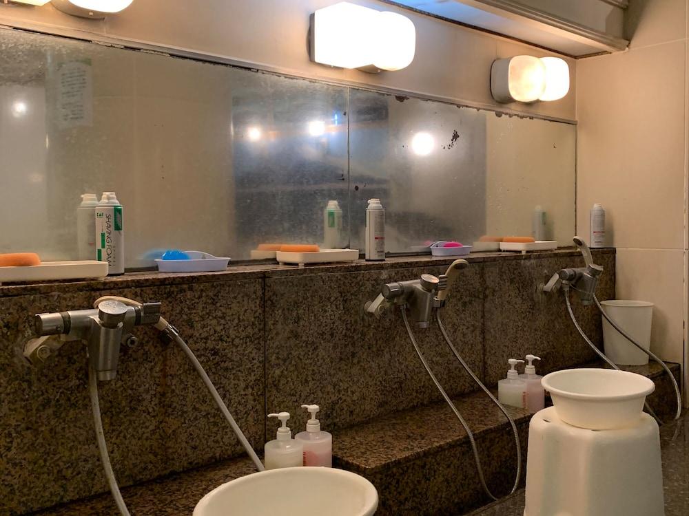 Funabashi Grand Sauna and Capsule Hotel