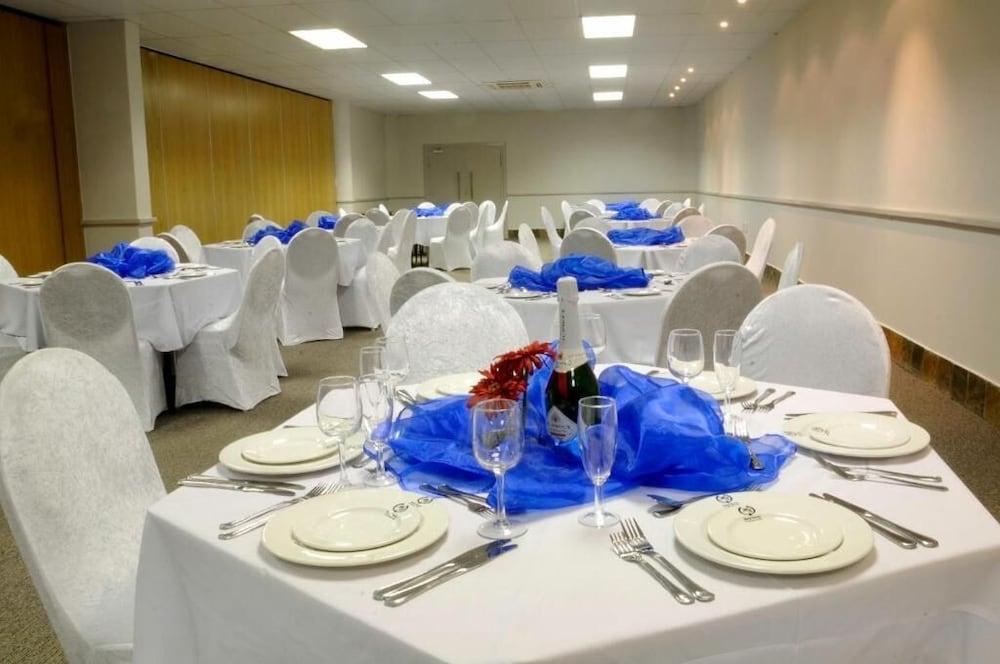Hotel Savoy and Conference Centre