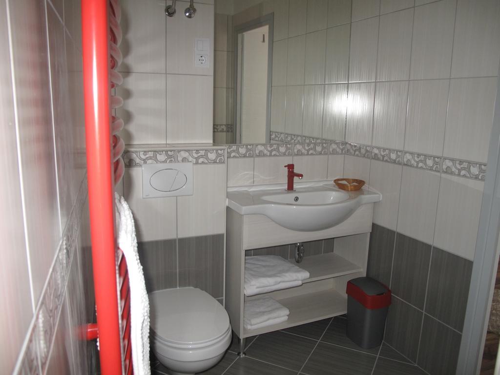 Riviera Rooms Vendégszobák