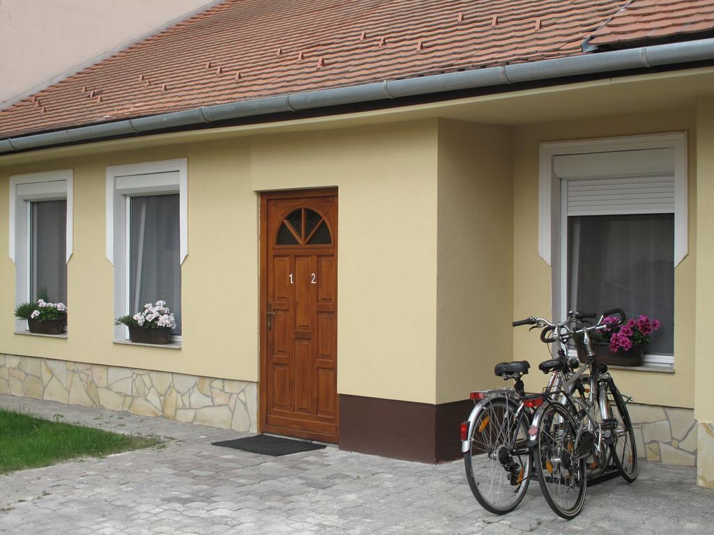 Riviera Rooms Vendégszobák