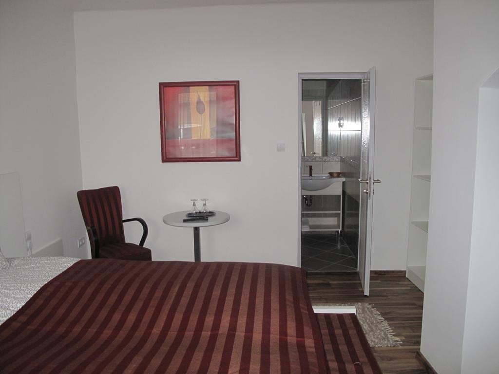 Riviera Rooms Vendégszobák