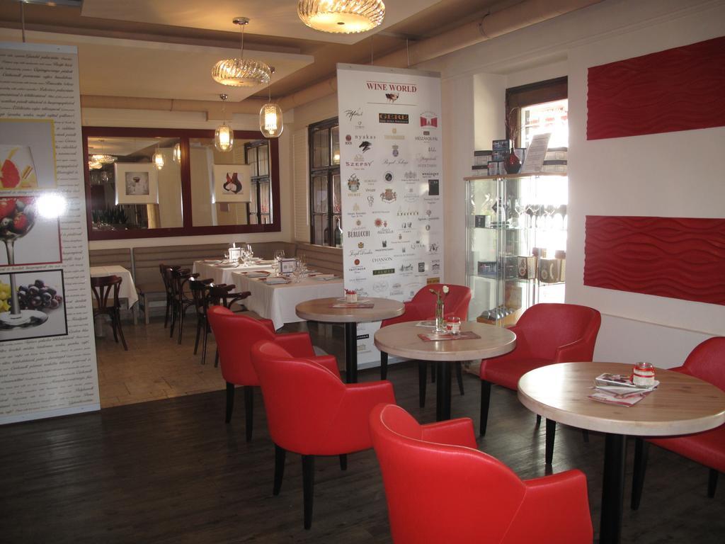 Riviera Rooms Vendégszobák