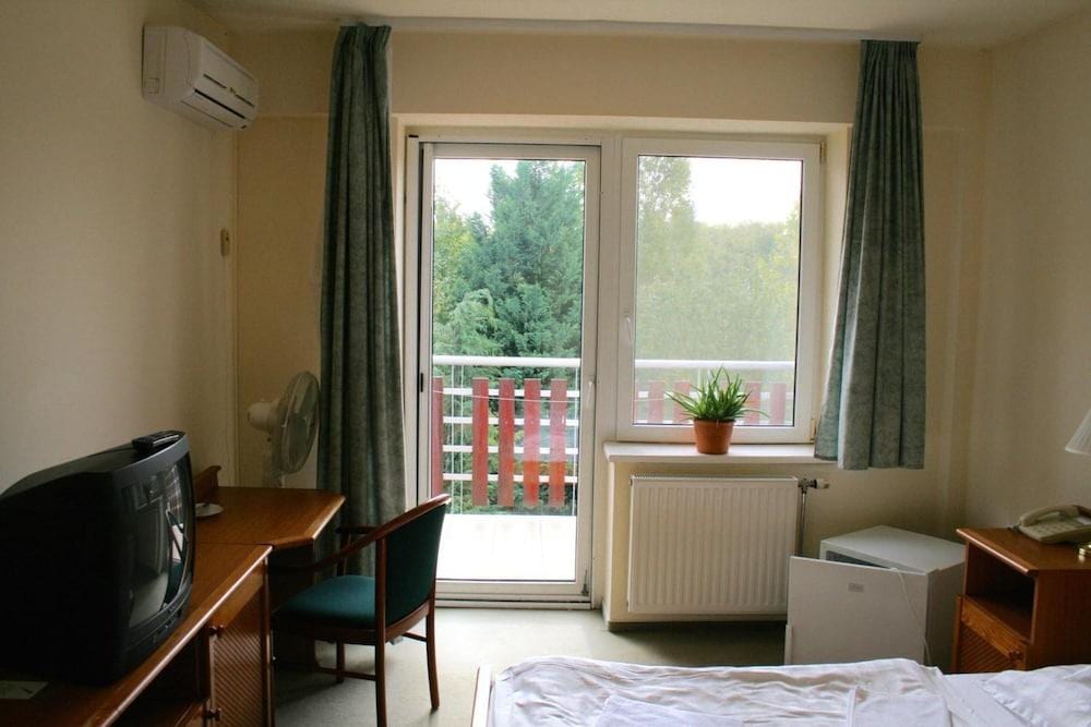 Well Hotel
