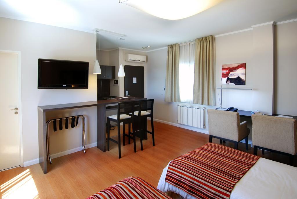 Plaza Suites Campana