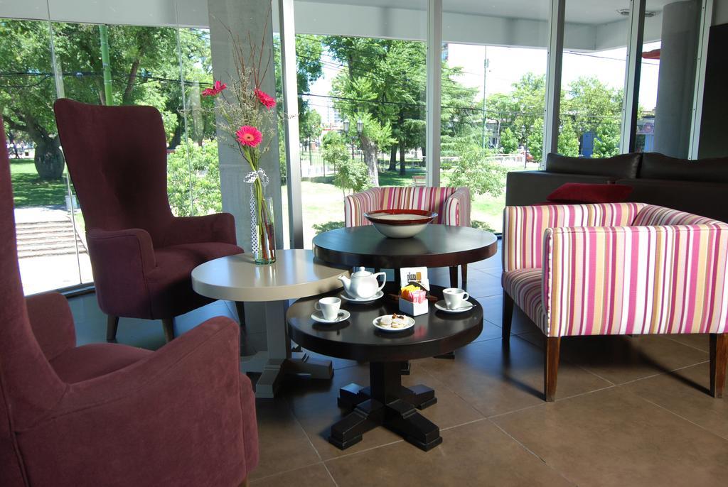 Plaza Suites Campana