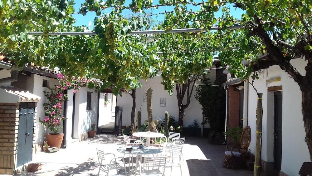 Hostal Tierra de Vinos