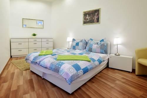 Corner Apartman Eger