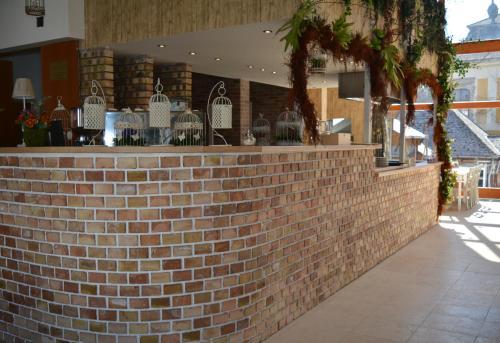 Tundérkert Hotel
