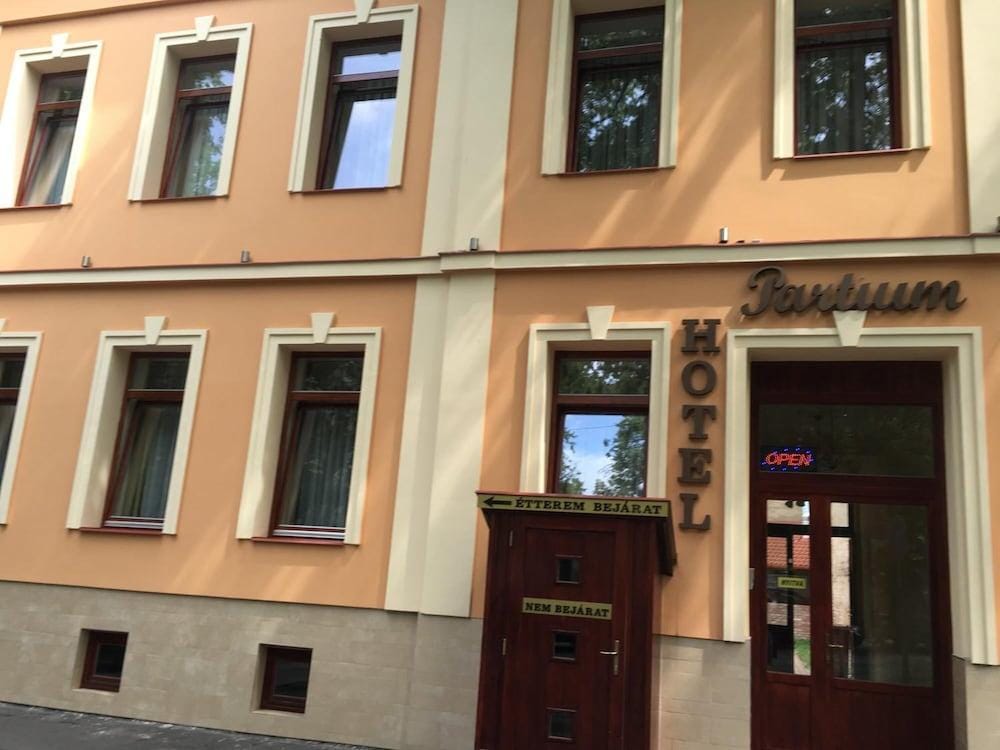 Partium Hotel