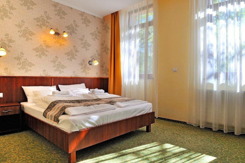 Partium Hotel