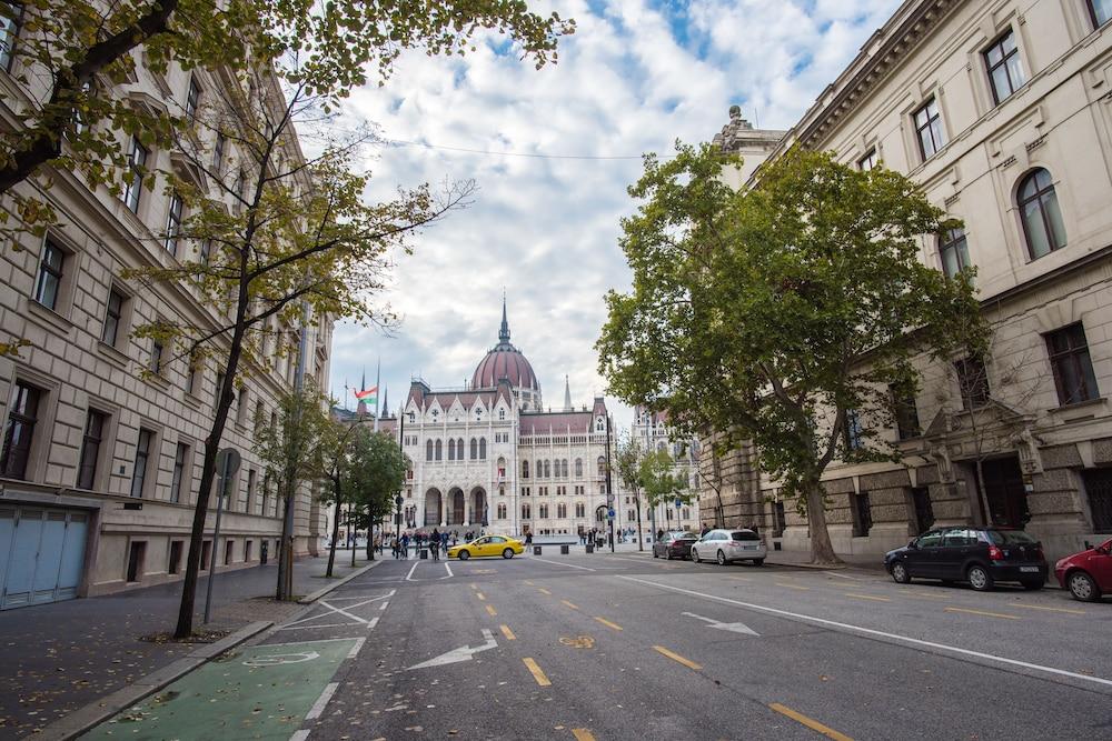 Exclusive Budapest Residence