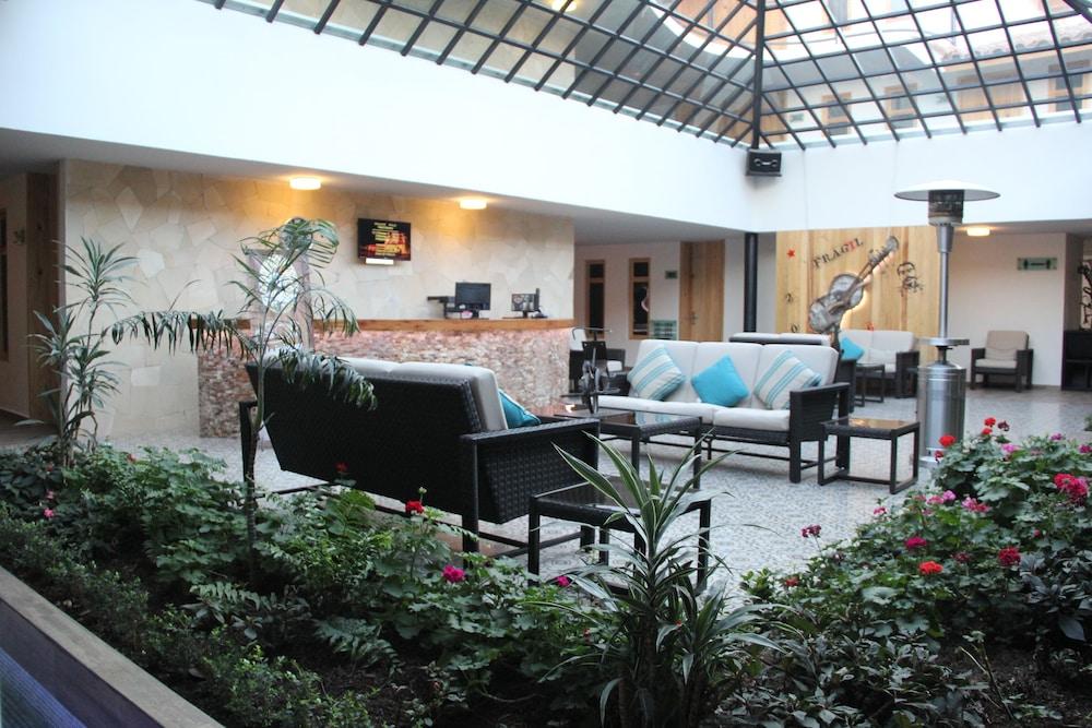 Palace SCLC Hotel & Brewery