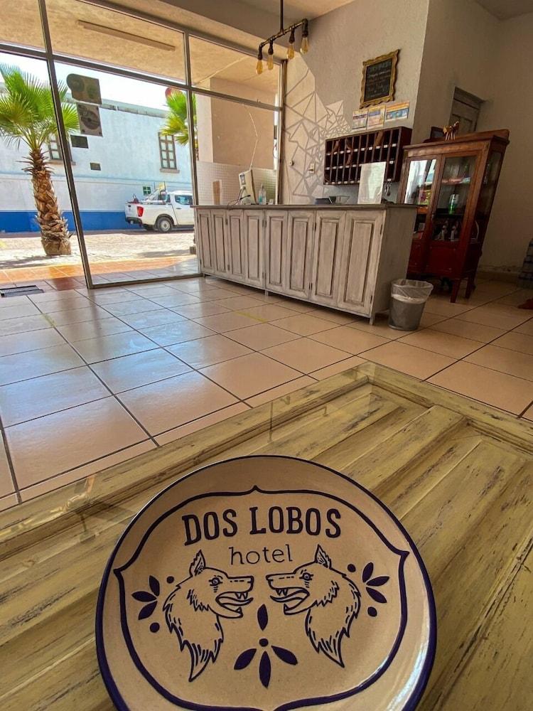 Hotel Dos Lobos