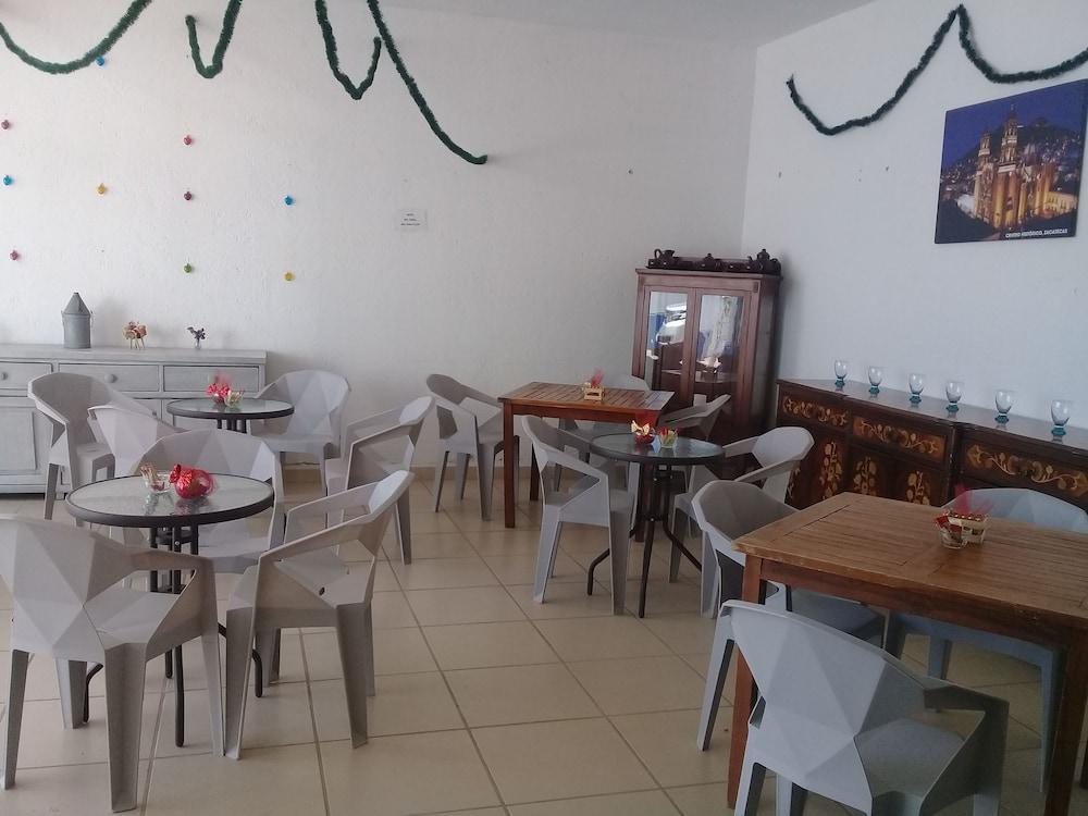 Hotel Dos Lobos