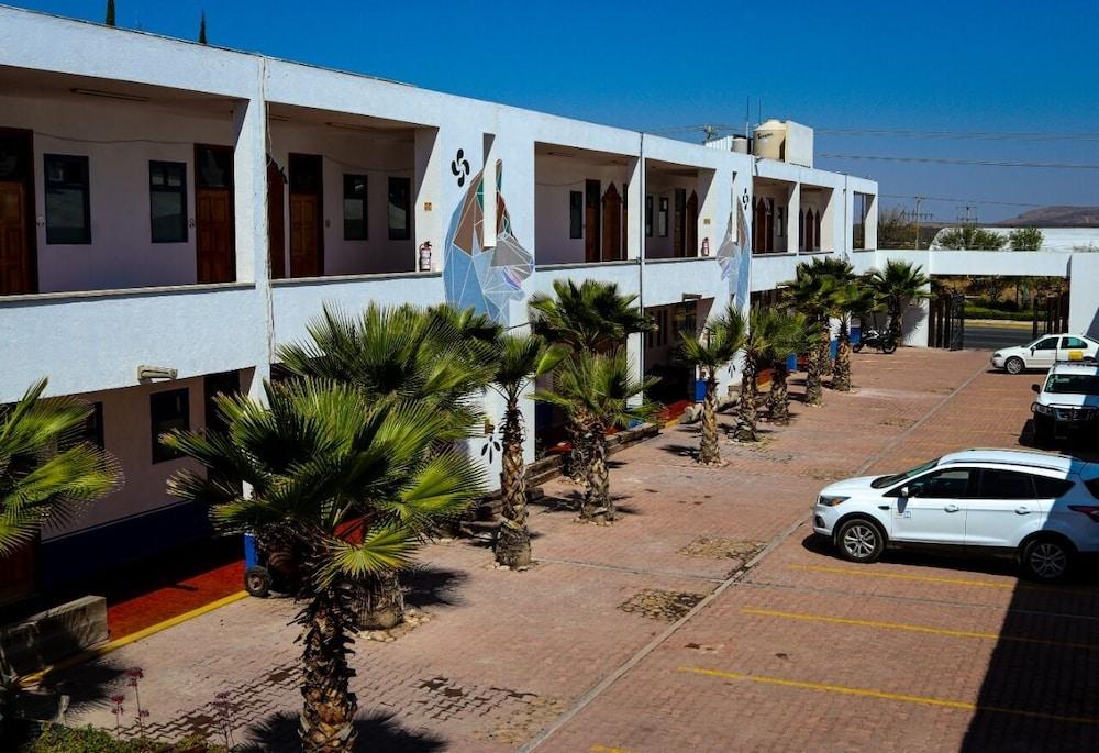 Hotel Dos Lobos