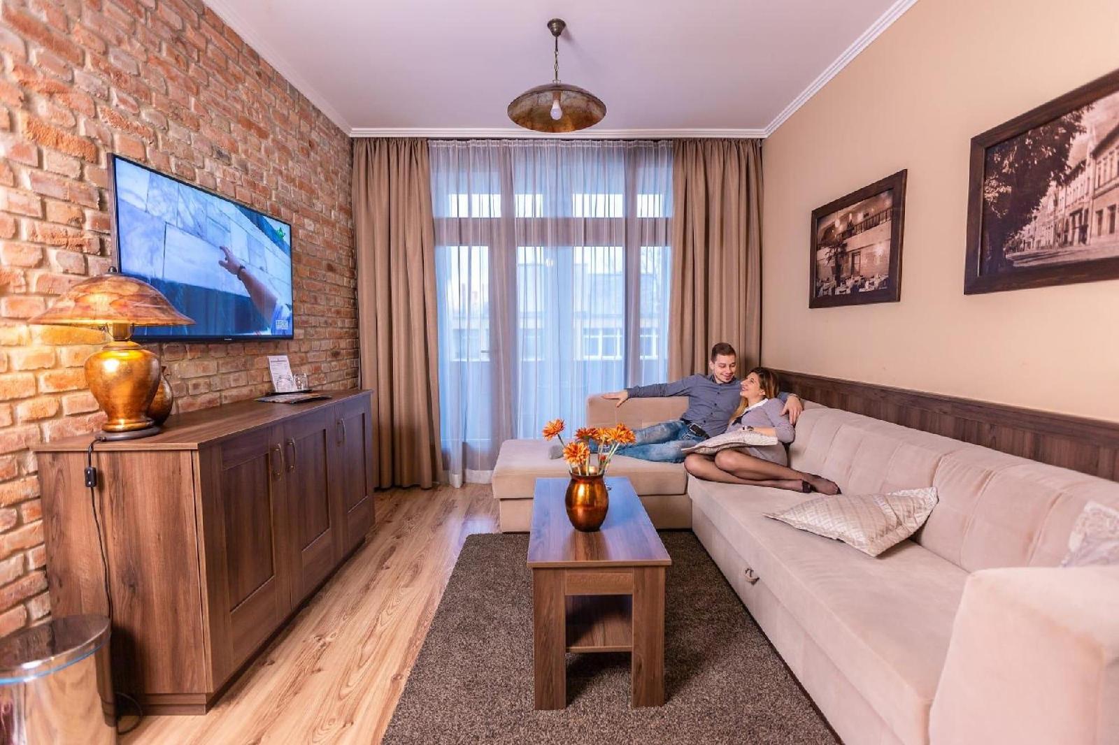 Komlo Hotel
