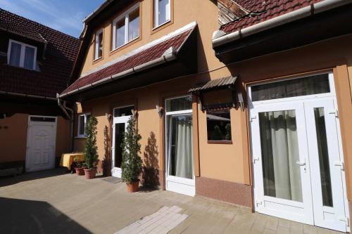 Szekelykert Hotel