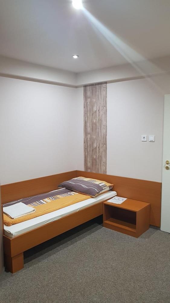 Forro Fogado Motel