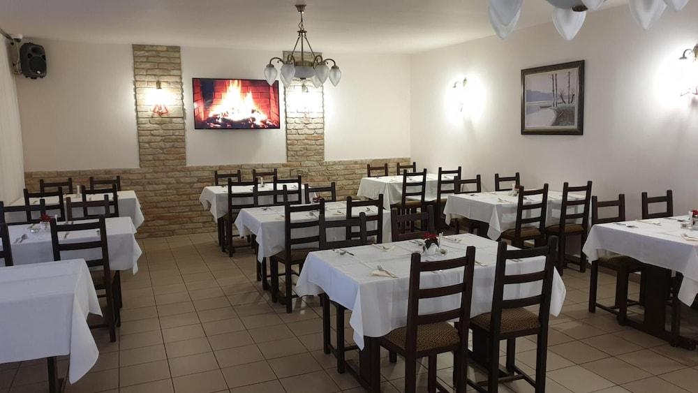 Forro Fogado Motel