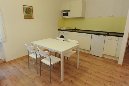 Toldi Apartments Pecs