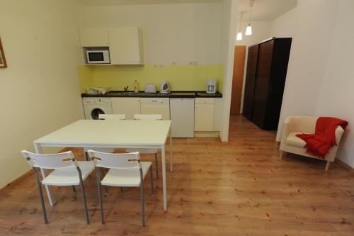 Toldi Apartments Pecs