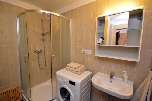 Toldi Apartments Pecs