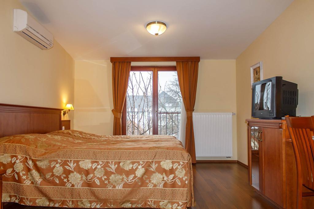 Pannon Hotel