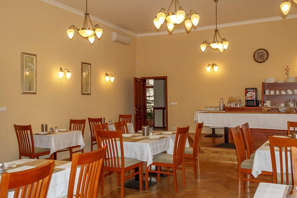 Pannon Hotel