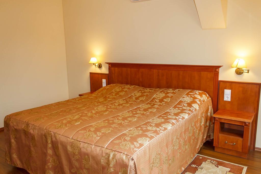 Pannon Hotel