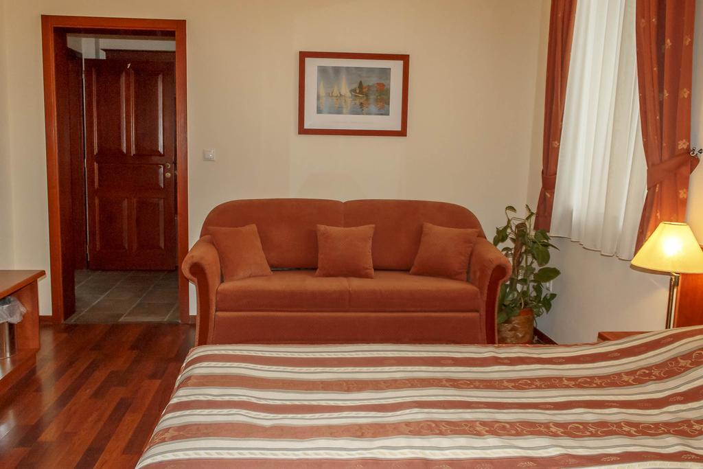 Pannon Hotel