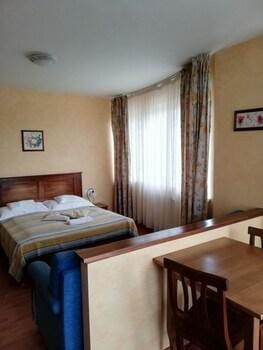 Triász Aparthotel