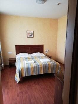 Triász Aparthotel