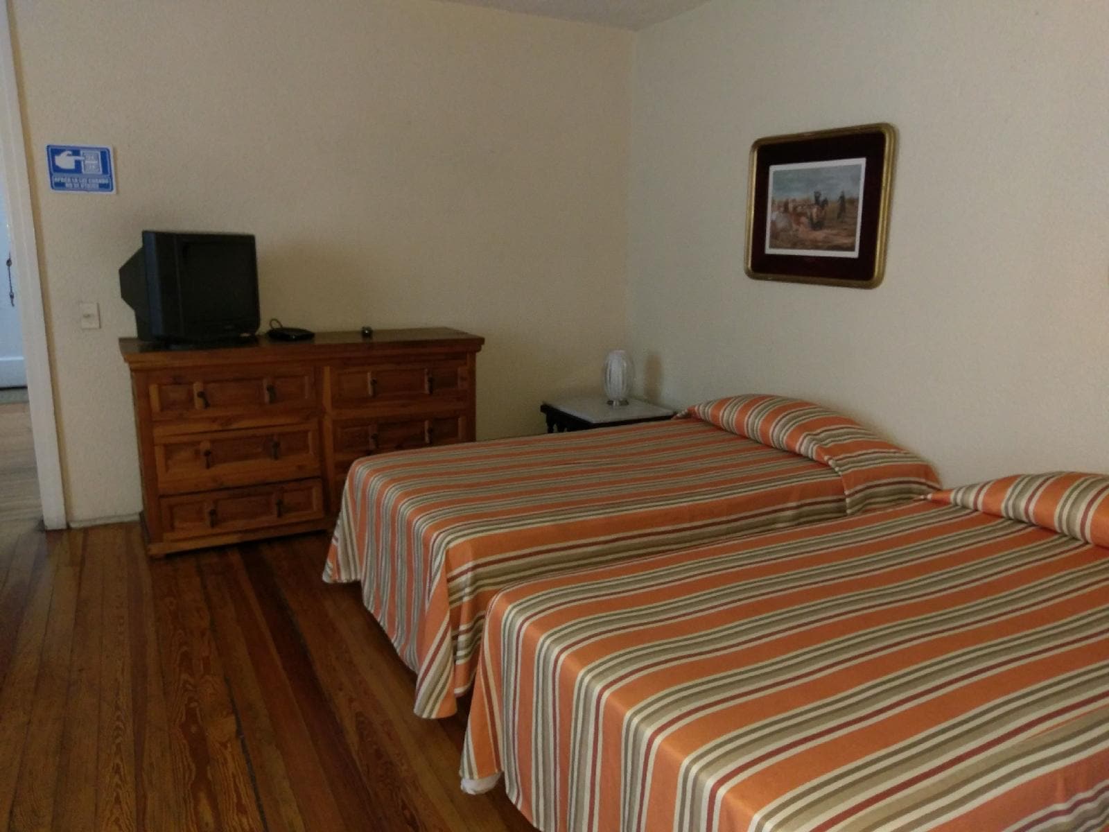 Anys Hostal