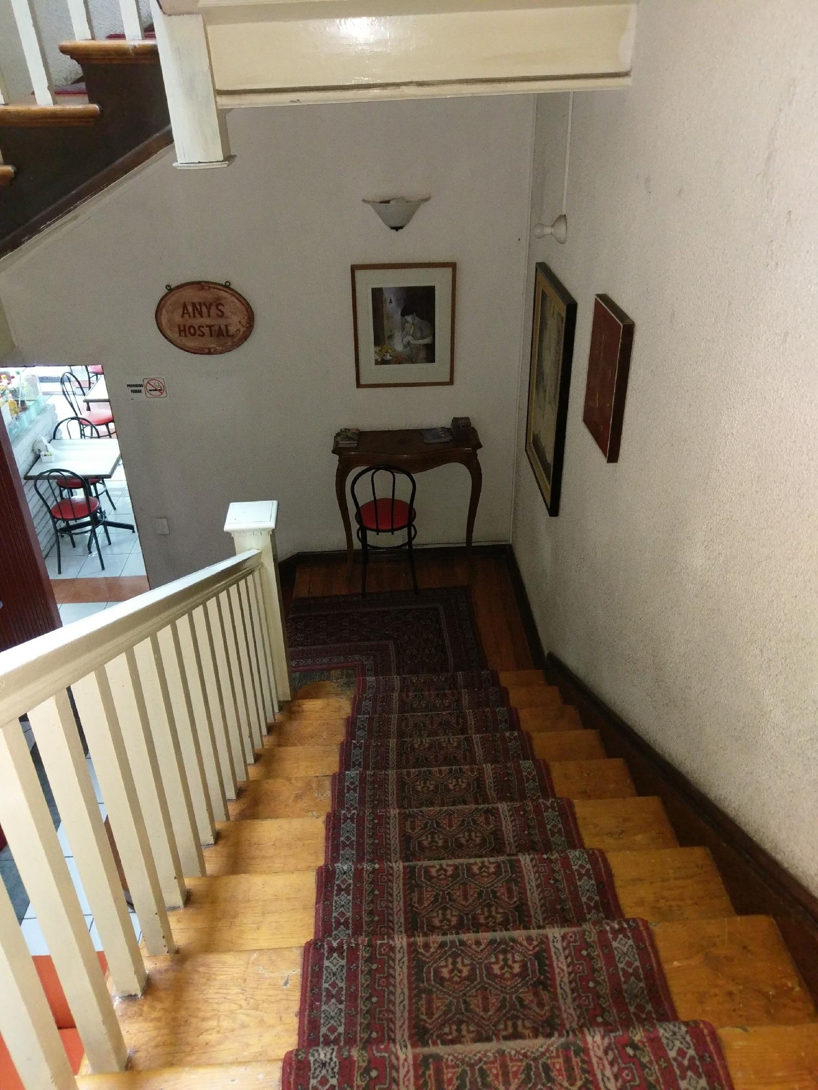 Anys Hostal