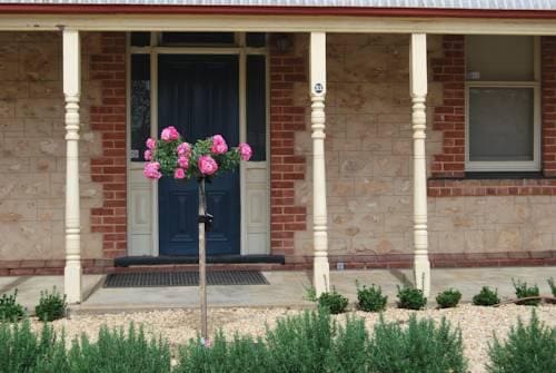 Jacaranda Cottage