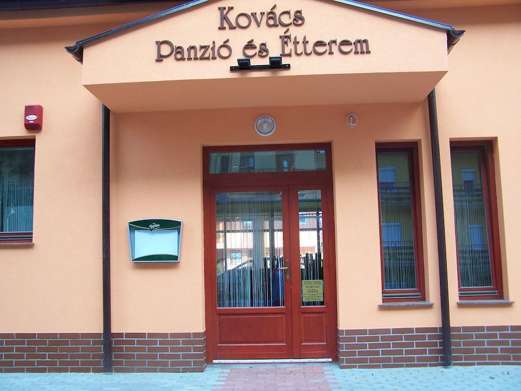 Kovacs Hotel Es Etterem