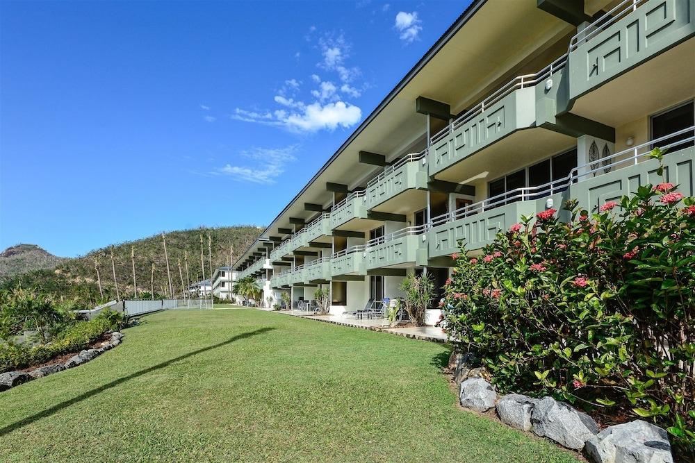 Beach Lodges
