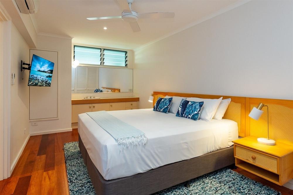 Beach Lodges